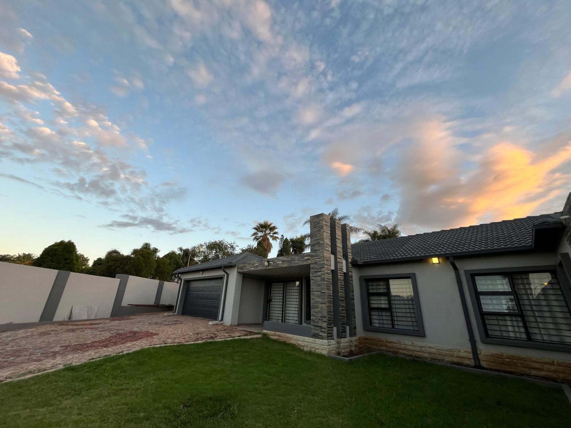 The Benjamin Accomodation Edenvale Bagian luar foto