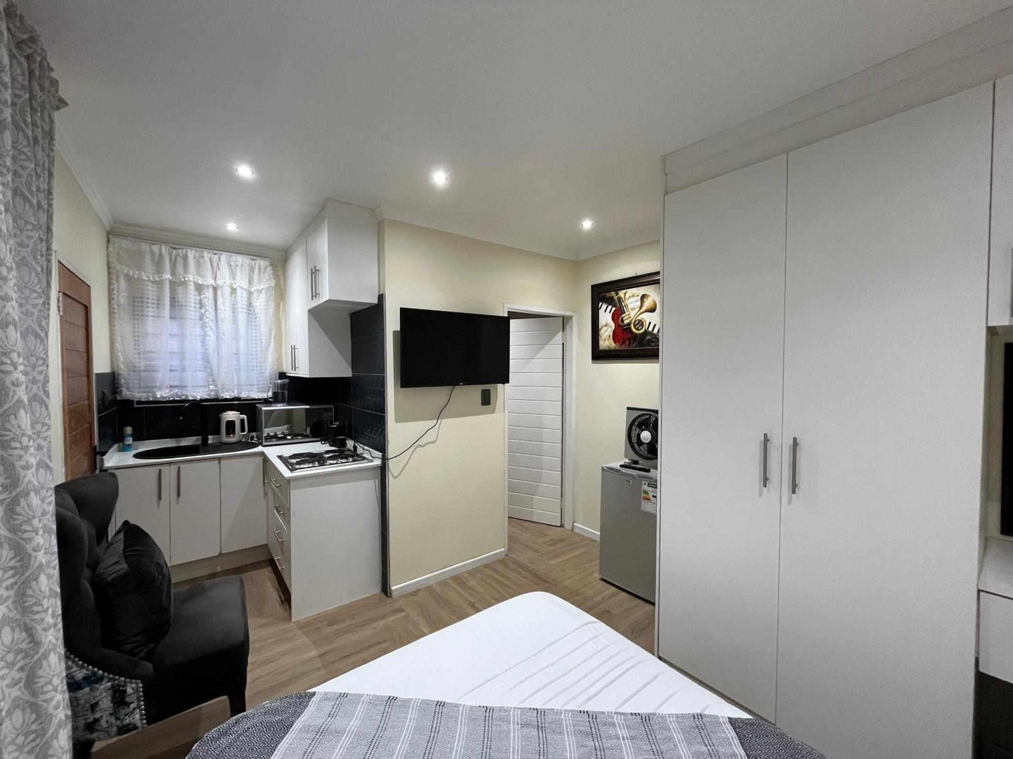 The Benjamin Accomodation Edenvale Bagian luar foto