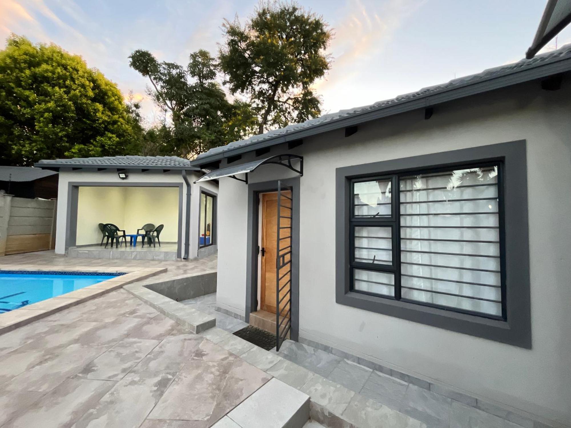 The Benjamin Accomodation Edenvale Bagian luar foto
